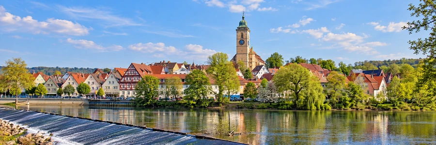 Nürtinger Altstadt am Neckar – KI-gestaltetes Panorama