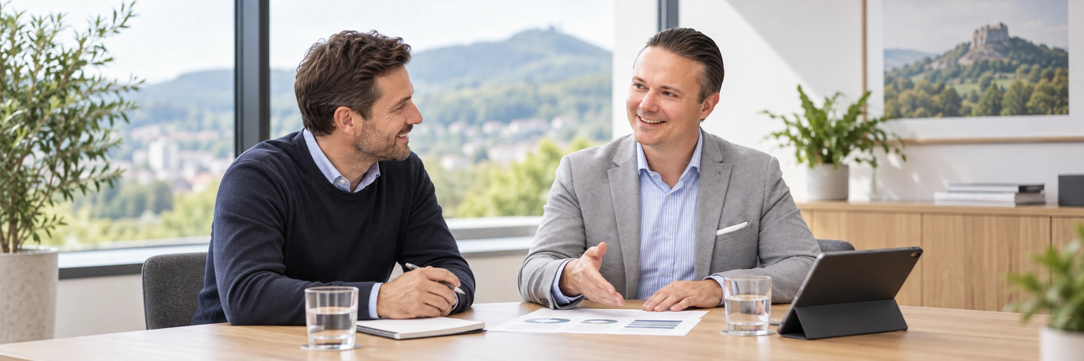 Paul-Jakob Sendler im persönlichen Beratungsgespräch bei albfinanz